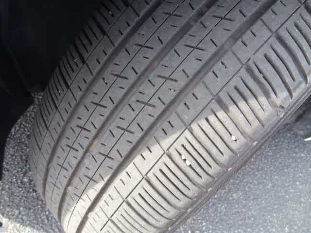 Thumbnail: 2025 Toyota Corolla - 32