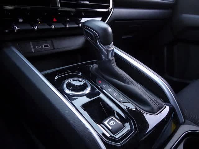 Thumbnail: 2024 Chevrolet Colorado - 30