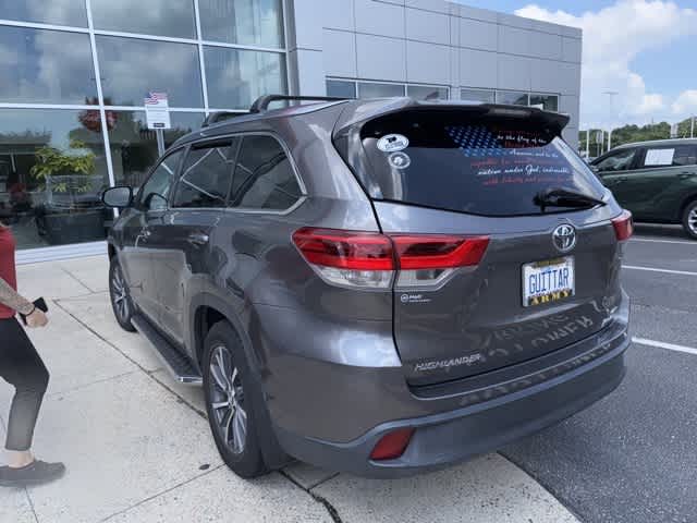 Thumbnail: 2018 Toyota Highlander - 4