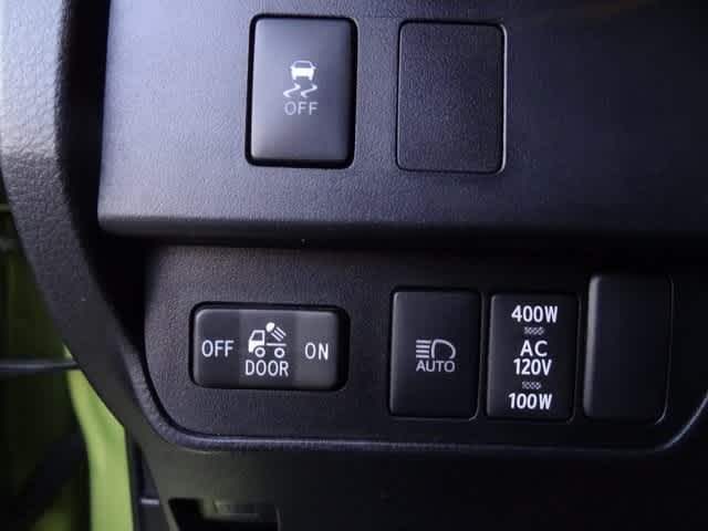 Thumbnail: 2023 Toyota Tacoma - 17