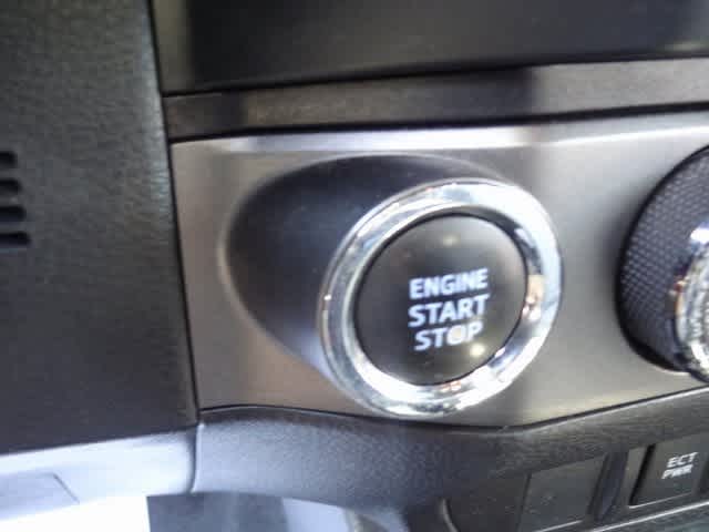 Thumbnail: 2023 Toyota Tacoma - 17