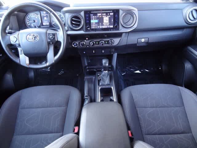 Thumbnail: 2017 Toyota Tacoma - 10