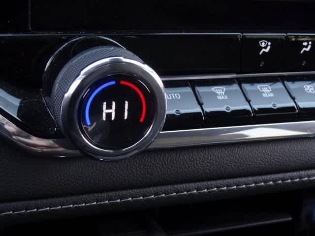 Thumbnail: 2024 Chevrolet Colorado - 25