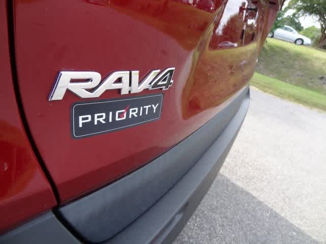Thumbnail: 2021 Toyota RAV4 - 32