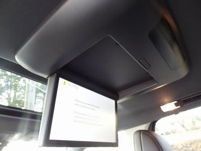 Thumbnail: 2023 Toyota Sienna - 16