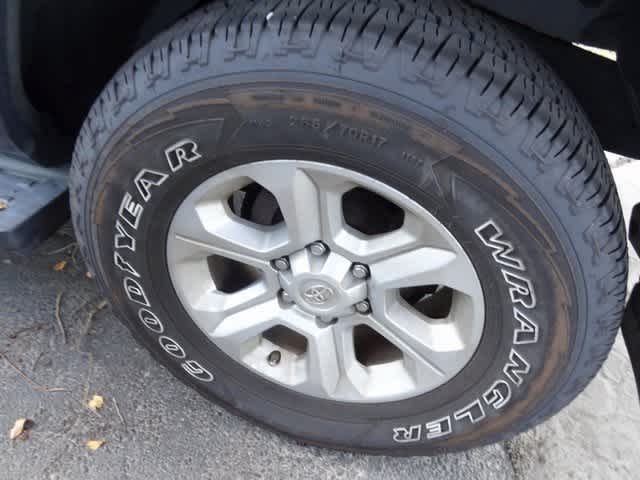 Thumbnail: 2017 Toyota 4Runner - 13