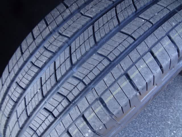 Thumbnail: 2023 Jeep Grand Cherokee - 41