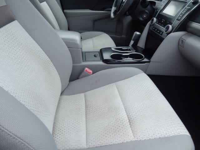 Thumbnail: 2014 Toyota Camry - 18