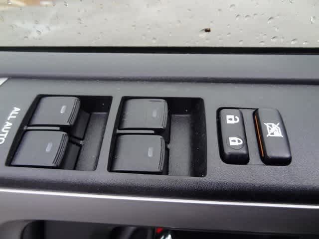 Thumbnail: 2022 Toyota 4Runner - 14