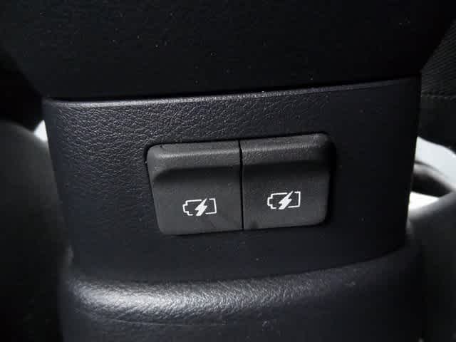 Thumbnail: 2021 Nissan Kicks - 10