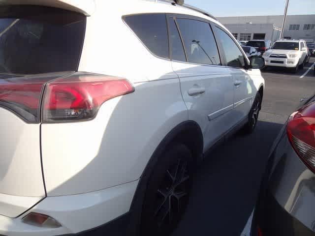 Thumbnail: 2017 Toyota RAV4 - 5