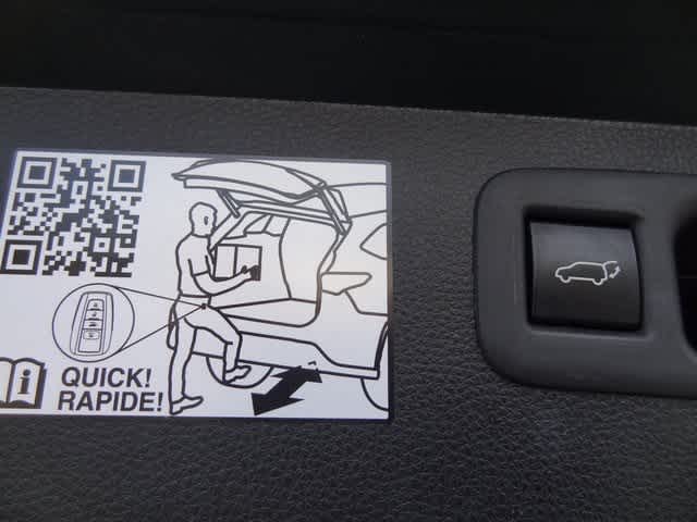 Thumbnail: 2023 Toyota Highlander - 11