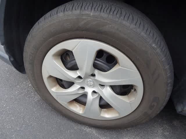 Thumbnail: 2020 Toyota RAV4 - 13