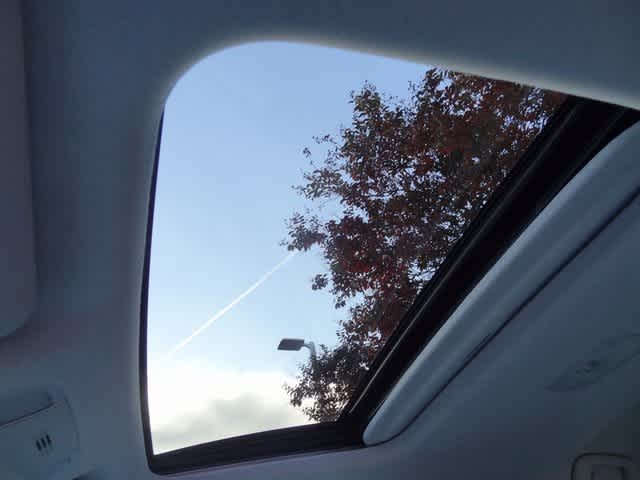 Thumbnail: 2019 Toyota Prius - 20