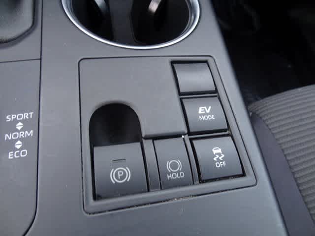 Thumbnail: 2023 Toyota Highlander - 11