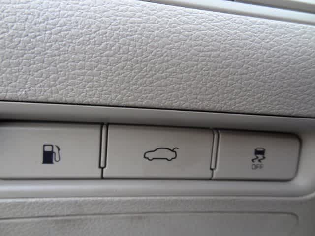 Thumbnail: 2017 Hyundai Sonata - 11