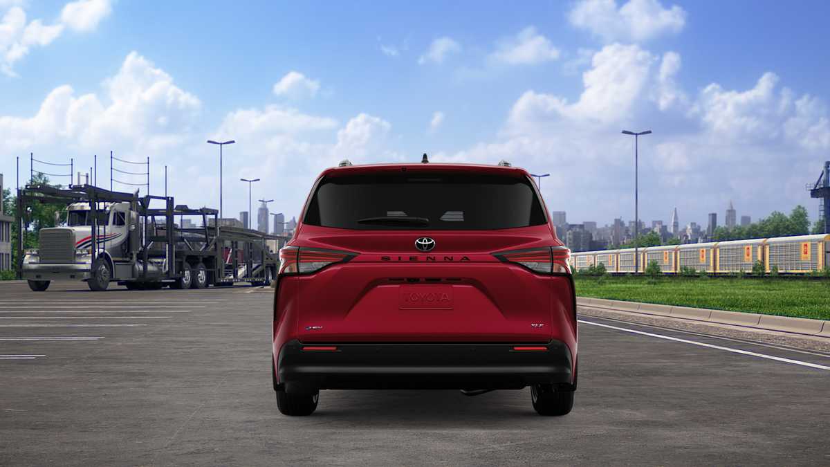 Thumbnail: 2026 Toyota Sienna - 8