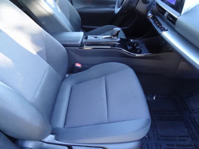 Thumbnail: 2024 Toyota Prius - 12