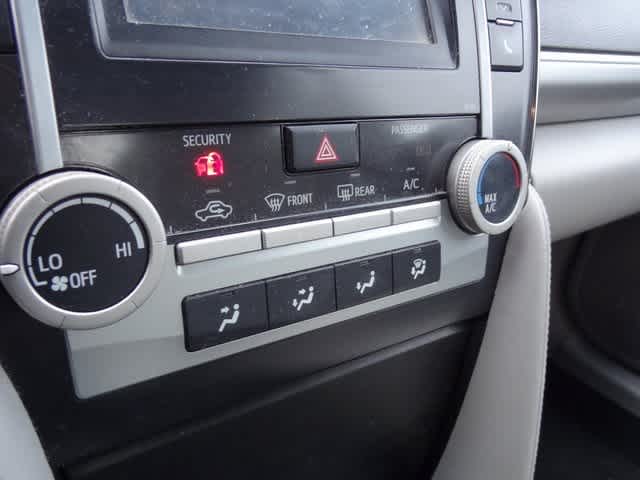 Thumbnail: 2014 Toyota Camry - 12