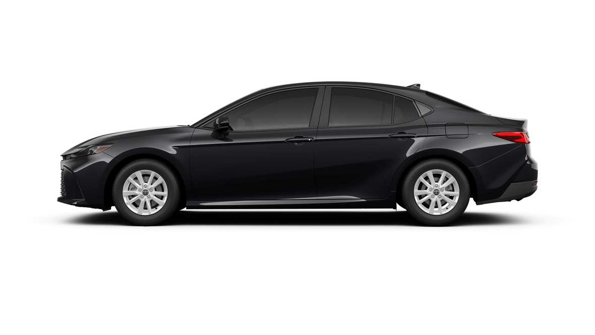 2025 Toyota Camry LE 3