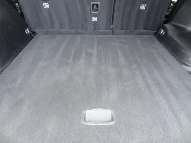 Thumbnail: 2023 Jeep Grand Cherokee - 10