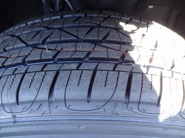 Thumbnail: 2022 Toyota RAV4 - 27