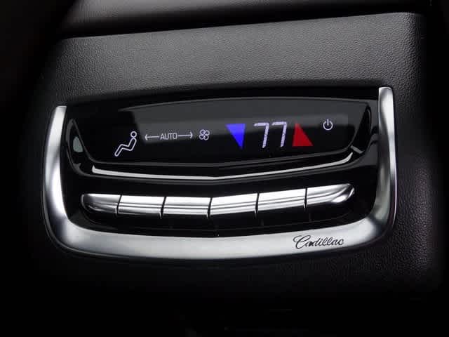 Thumbnail: 2021 Cadillac XT6 - 16