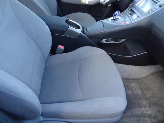 Thumbnail: 2015 Toyota Prius - 23