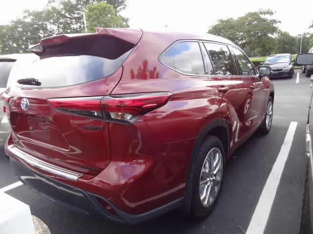 Thumbnail: 2021 Toyota Highlander - 4