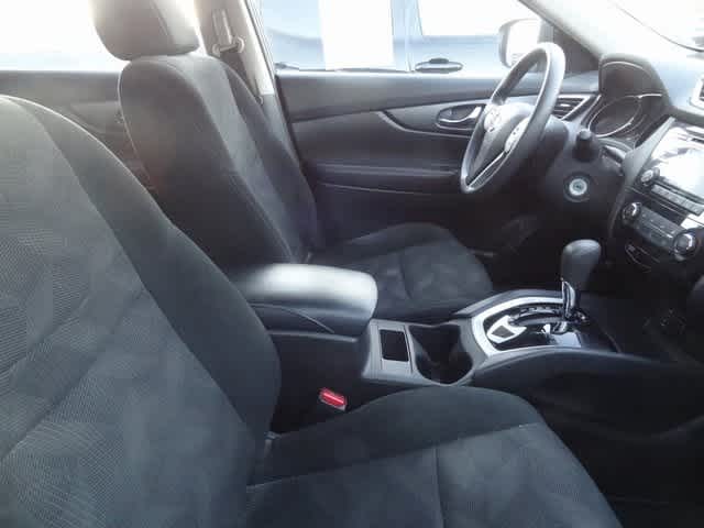 Thumbnail: 2016 Nissan Rogue - 8