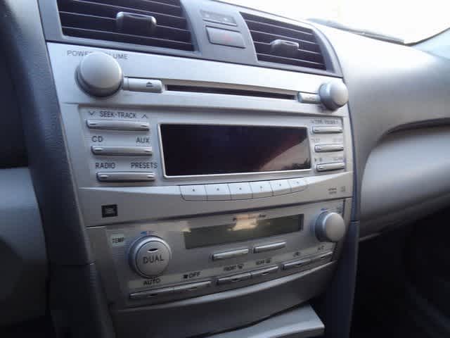 Thumbnail: 2011 Toyota Camry - 9
