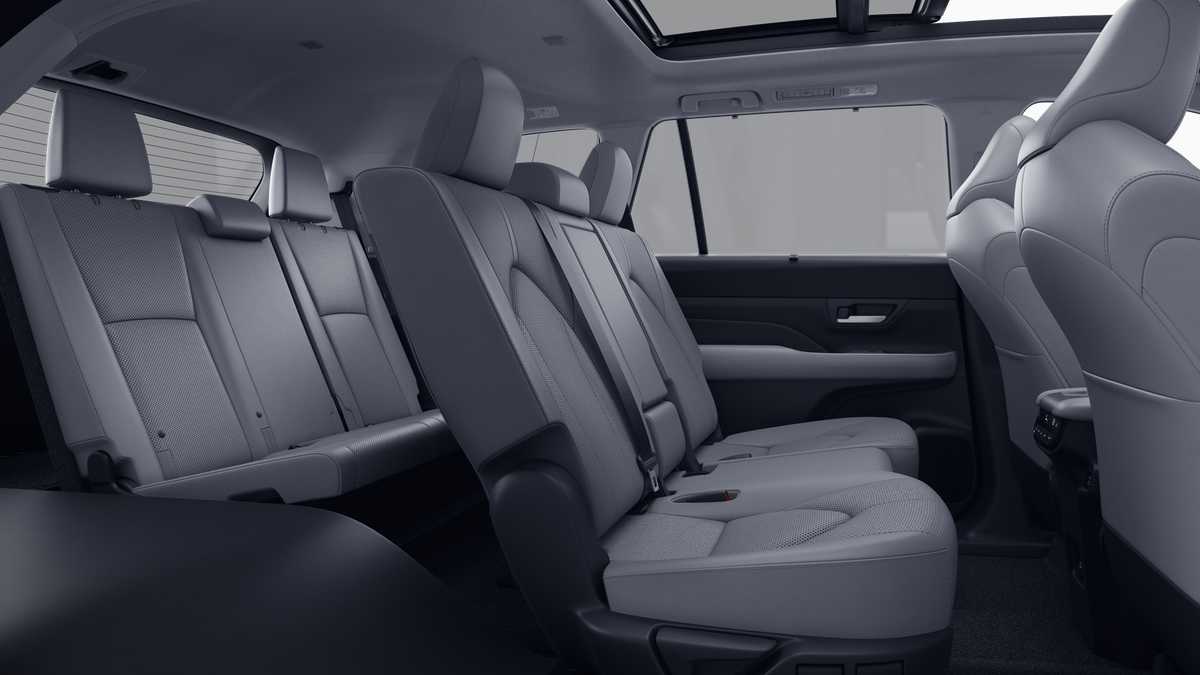 Thumbnail: 2026 Toyota Grand Highlander - 21