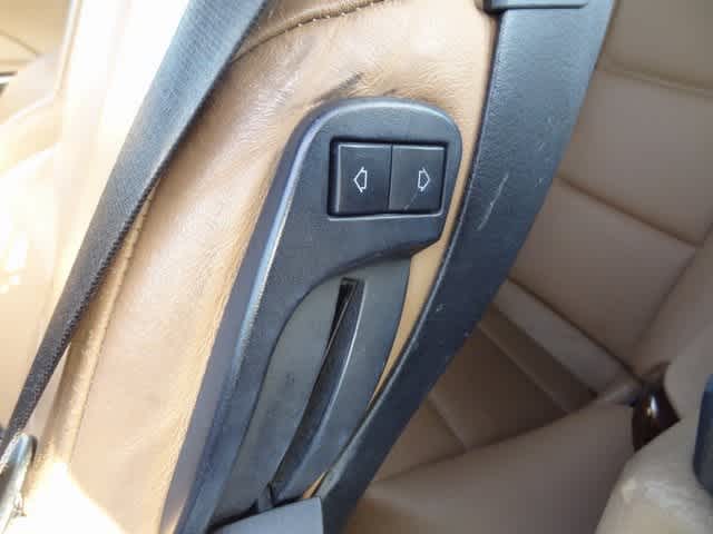 Thumbnail: 2006 BMW 3 Series - 10