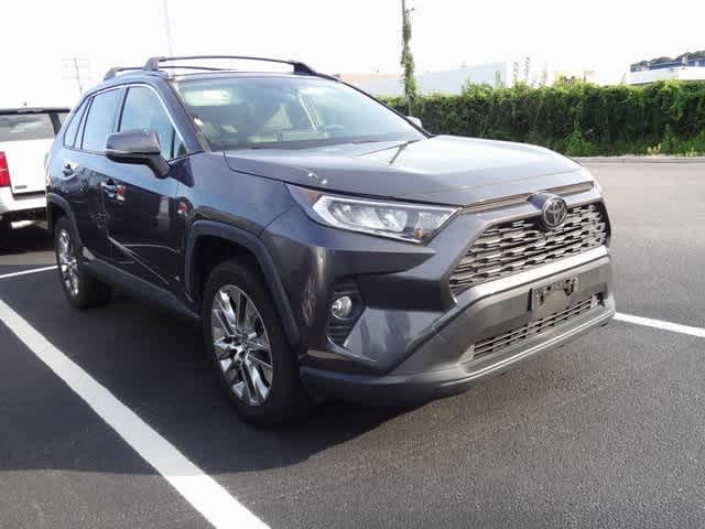 Thumbnail: 2019 Toyota RAV4 - 3