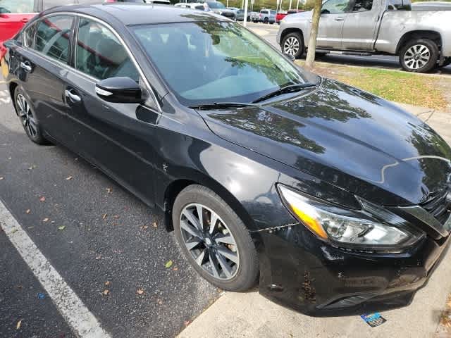 Thumbnail: 2018 Nissan Altima - 4