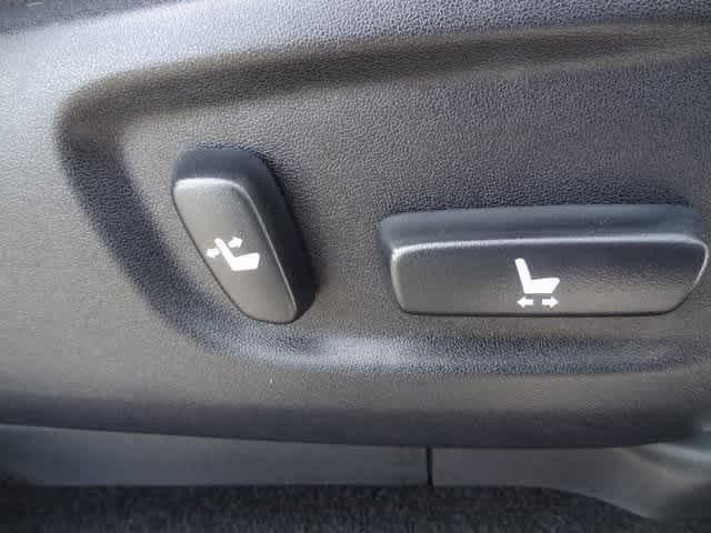 Thumbnail: 2021 Toyota 4Runner - 15