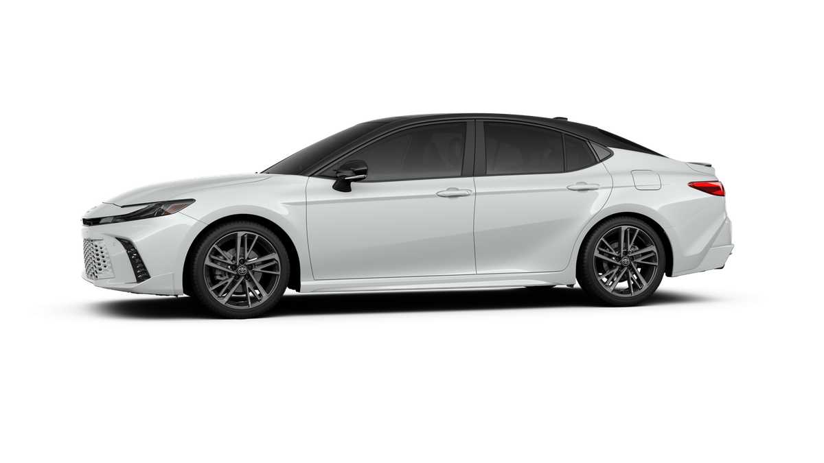Thumbnail: 2025 Toyota Camry - 3