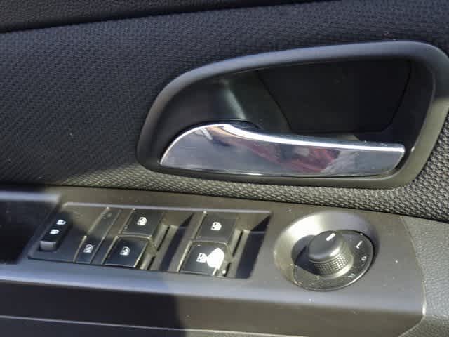 Thumbnail: 2015 Chevrolet Cruze - 18