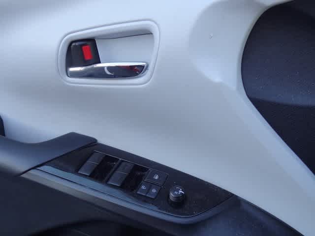 Thumbnail: 2020 Toyota Prius Prime - 15