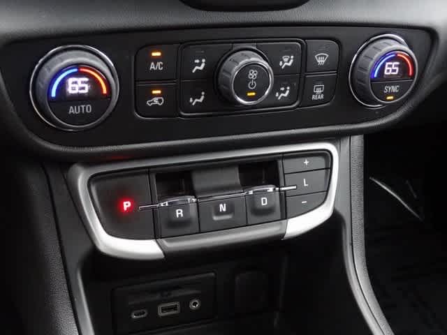 Thumbnail: 2023 GMC Terrain - 33