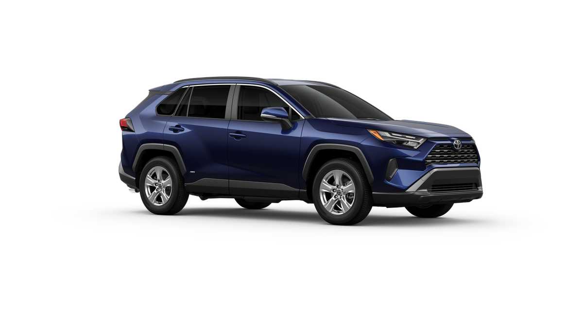 2025 Toyota RAV4 XLE 13