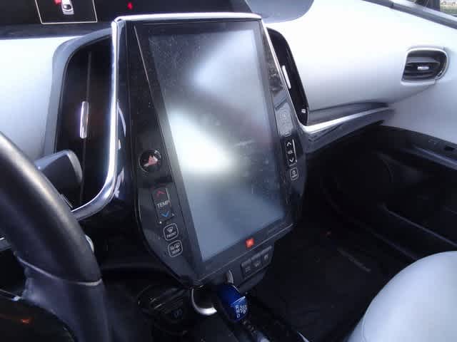 Thumbnail: 2020 Toyota Prius Prime - 11