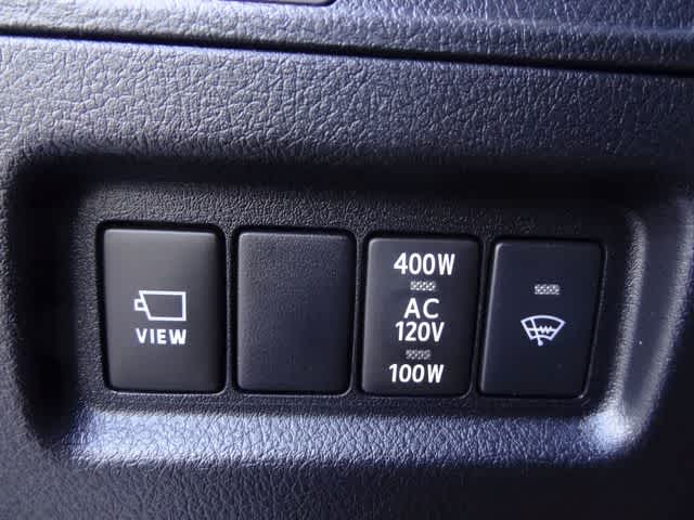 Thumbnail: 2022 Toyota 4Runner - 19