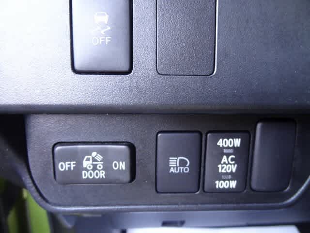 Thumbnail: 2023 Toyota Tacoma - 9