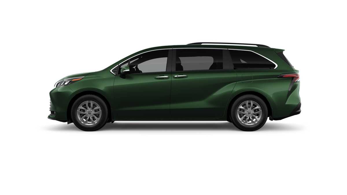 Thumbnail: 2026 Toyota Sienna - 4