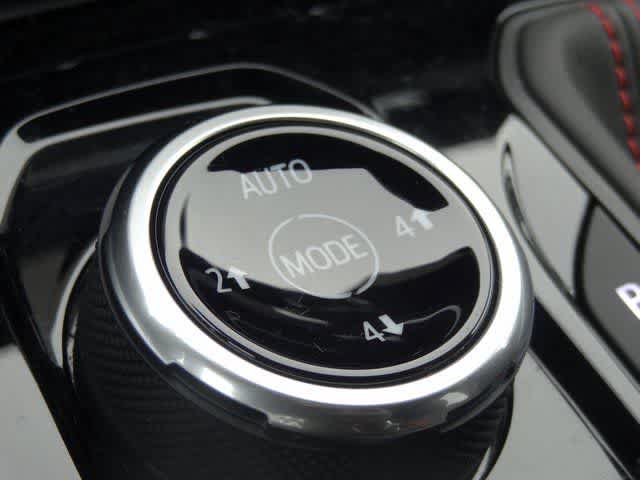 Thumbnail: 2024 Chevrolet Colorado - 29