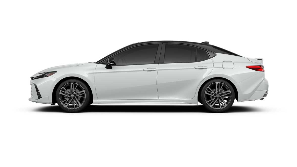 Thumbnail: 2025 Toyota Camry - 4