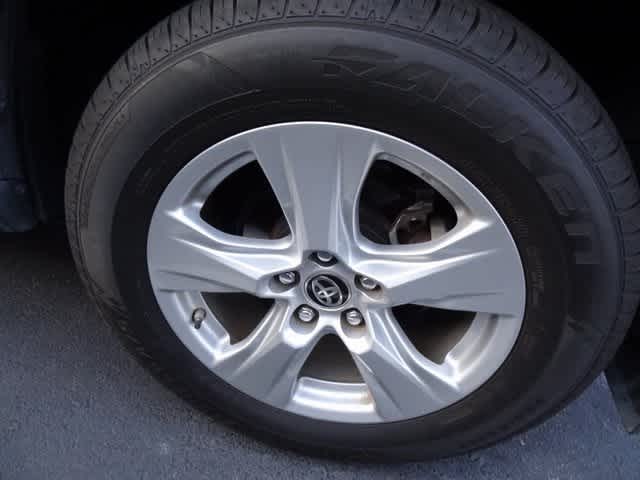 Thumbnail: 2019 Toyota RAV4 - 11