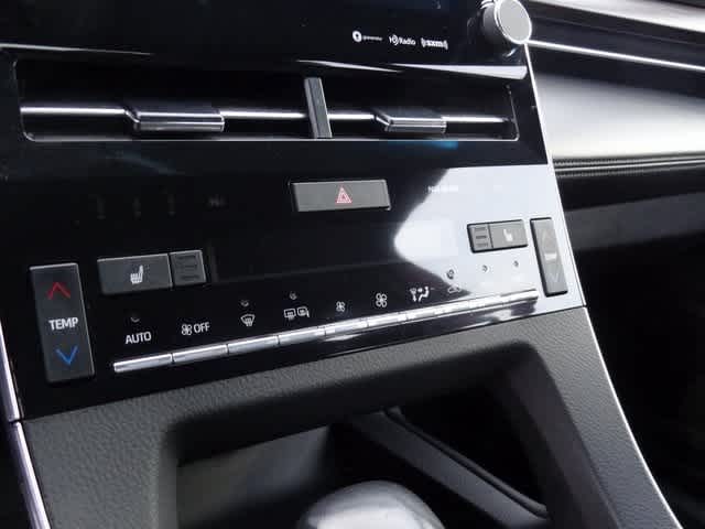 Thumbnail: 2022 Toyota Avalon - 14