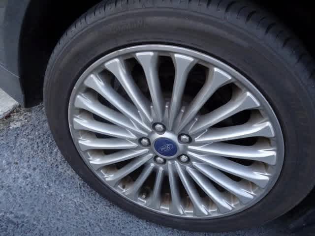 Thumbnail: 2015 Ford Fusion - 11